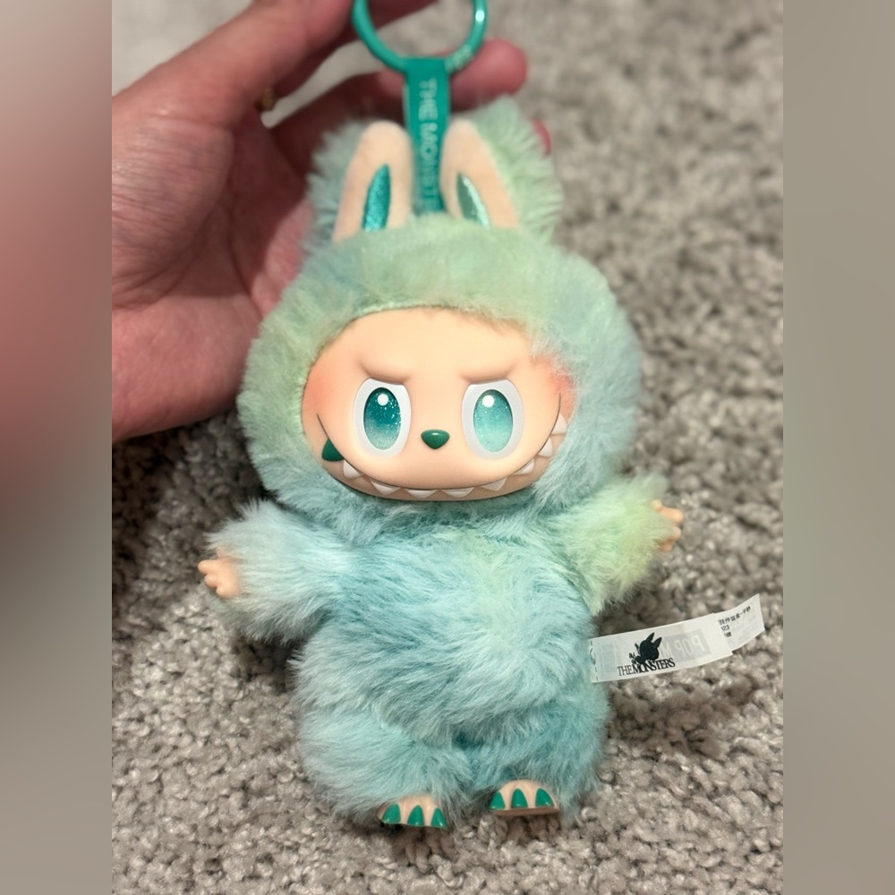 Authentic POP MART The Monsters Big into Energy Series Labubu